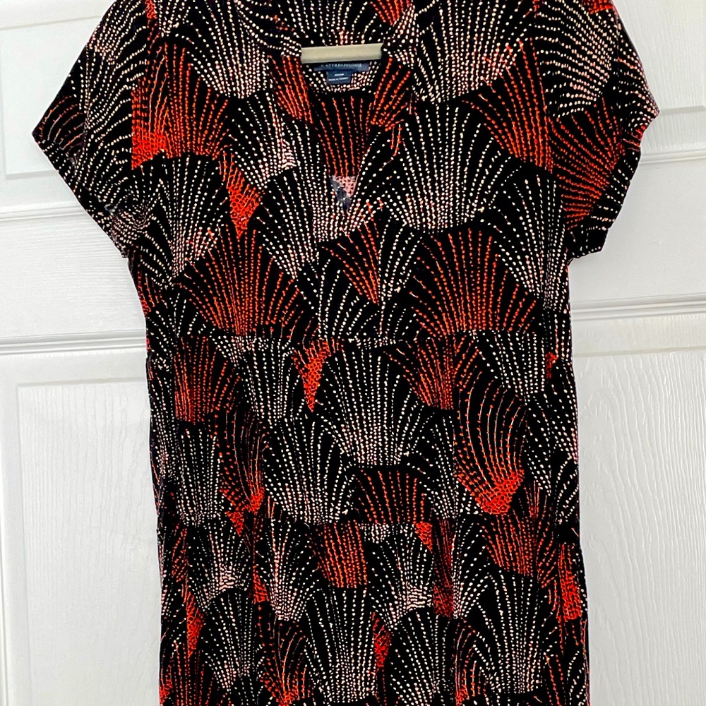 Maeve shift dress, flowy and light weight. Size M